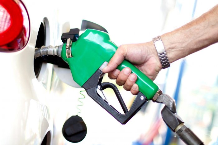 Petrol price may touch Rs  135 ltr after March 7