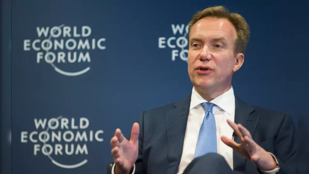 WEF chief: “India on its way to become $ 10 trn economy”