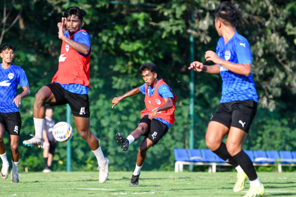 Bengaluru clahses with Punjab at Indian Super League