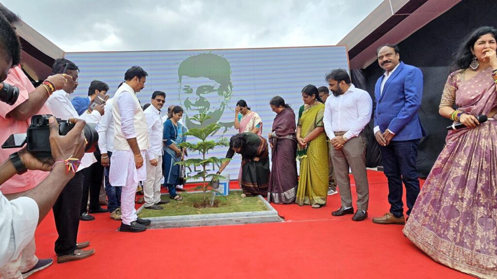 Ashwini Puneeth Raj Kumar joins GIC on R-Day